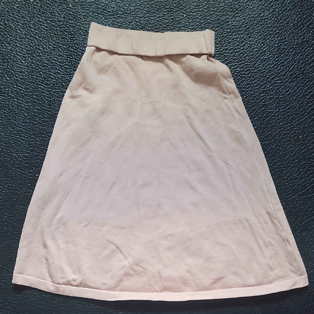 Elegant Cream Women's Skirt - Picture 1 of 4